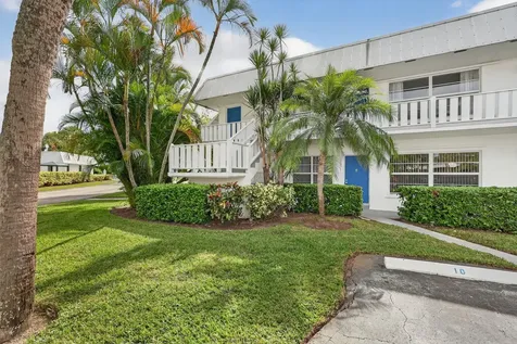 2929 Se Ocean Boulevard Stuart FL 34996