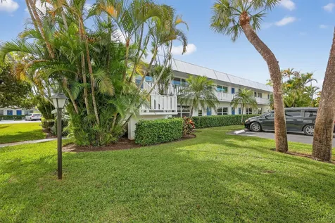 2929 Se Ocean Boulevard Stuart FL 34996