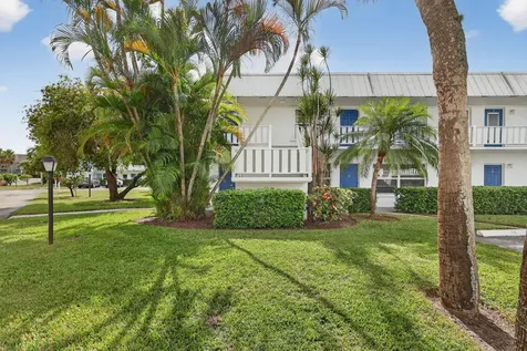 2929 Se Ocean Boulevard Stuart FL 34996