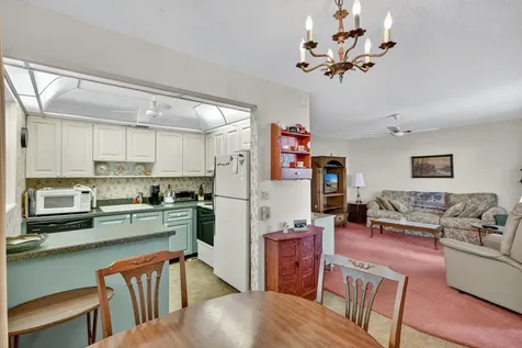 2929 Se Ocean Boulevard Stuart FL 34996