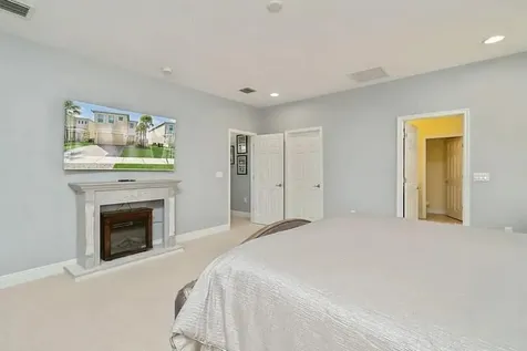1998 Nw Cataluna Circle Port Saint Lucie FL 34986