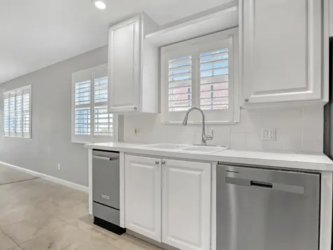 5011 Magnolia Bay Circle Palm Beach Gardens FL 33418