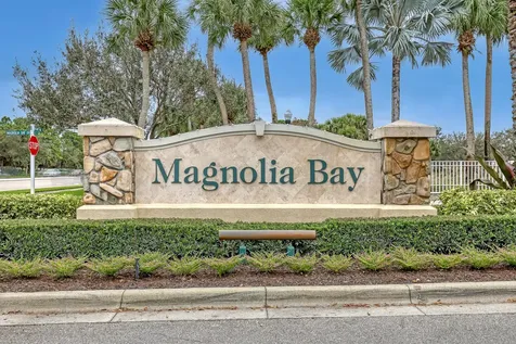 5011 Magnolia Bay Circle Palm Beach Gardens FL 33418