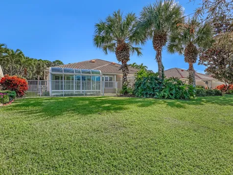 5011 Magnolia Bay Circle Palm Beach Gardens FL 33418