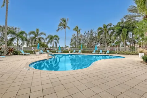 5011 Magnolia Bay Circle Palm Beach Gardens FL 33418