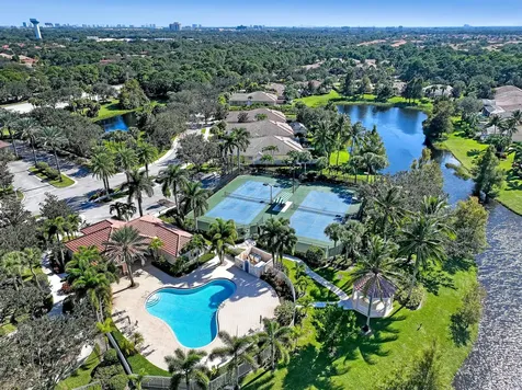 5011 Magnolia Bay Circle Palm Beach Gardens FL 33418