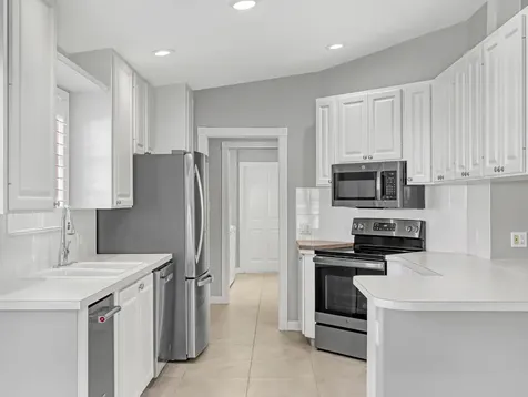 5011 Magnolia Bay Circle Palm Beach Gardens FL 33418
