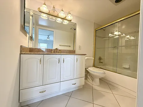 3087 Oakridge U Deerfield Beach FL 33442