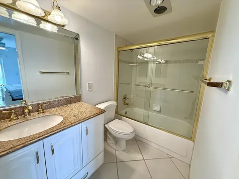 3087 Oakridge U Deerfield Beach FL 33442
