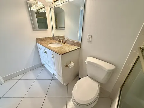 3087 Oakridge U Deerfield Beach FL 33442