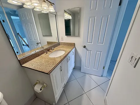 3087 Oakridge U Deerfield Beach FL 33442