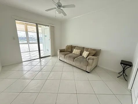 3087 Oakridge U Deerfield Beach FL 33442