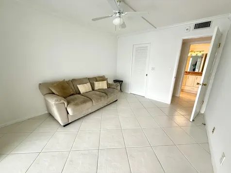 3087 Oakridge U Deerfield Beach FL 33442