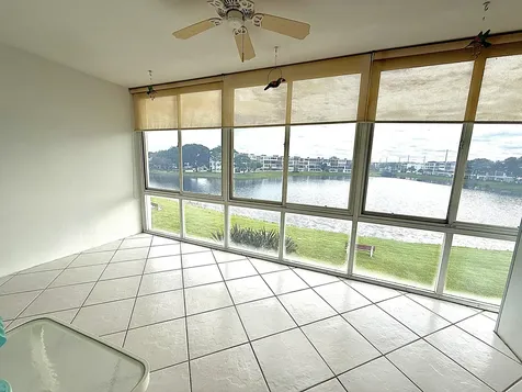 3087 Oakridge U Deerfield Beach FL 33442