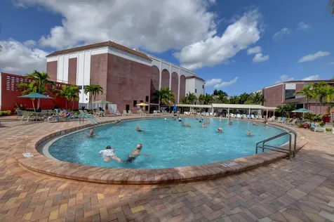 3087 Oakridge U Deerfield Beach FL 33442