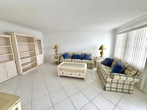 3087 Oakridge U Deerfield Beach FL 33442