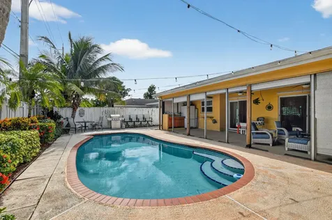 1320 Sw 24th Terrace Deerfield Beach FL 33442