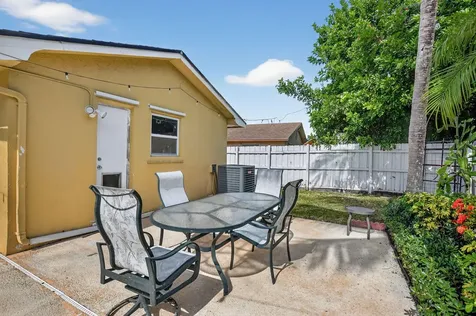 1320 Sw 24th Terrace Deerfield Beach FL 33442