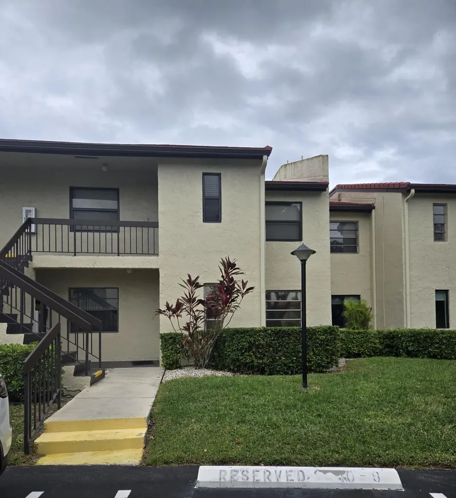 21213 Lago Circle Boca Raton FL 33433