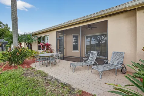 424 Nw Dover Court Port Saint Lucie FL 34983