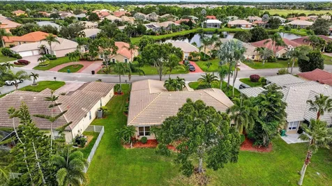 424 Nw Dover Court Port Saint Lucie FL 34983