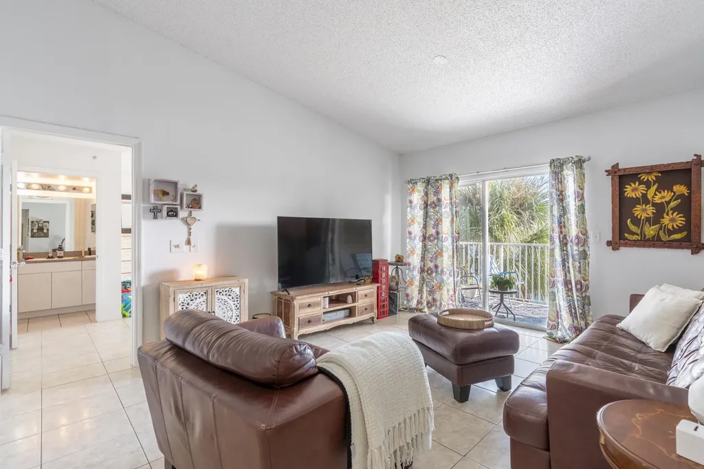Coconut Creek FL 33073