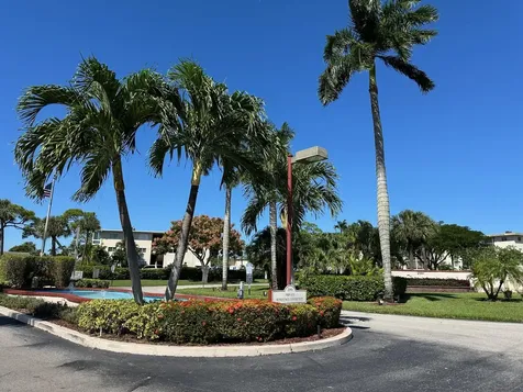 2811 Garden Drive Lake Worth FL 33461