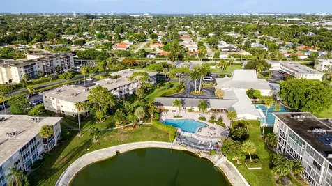 2811 Garden Drive Lake Worth FL 33461