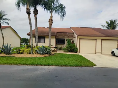 51 Mayfair Lane Boynton Beach FL 33426