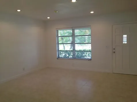 2098 Ne 4th Court Boca Raton FL 33431