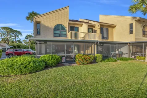 1102 Se Mitchell Avenue Port Saint Lucie FL 34952