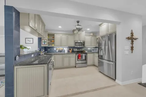 1102 Se Mitchell Avenue Port Saint Lucie FL 34952