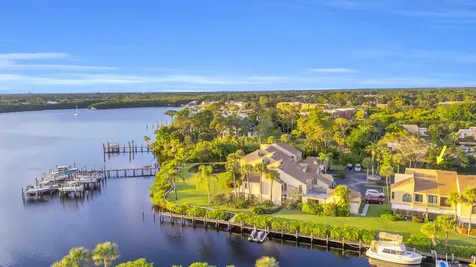 1102 Se Mitchell Avenue Port Saint Lucie FL 34952