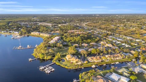 1102 Se Mitchell Avenue Port Saint Lucie FL 34952