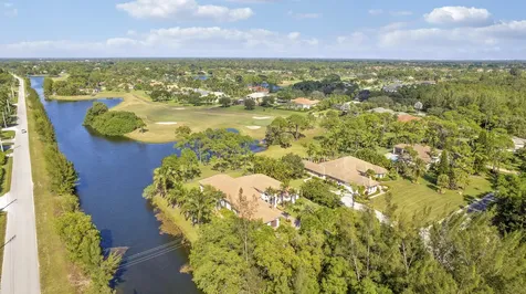 11985 Carnegie Place Palm Beach Gardens FL 33412