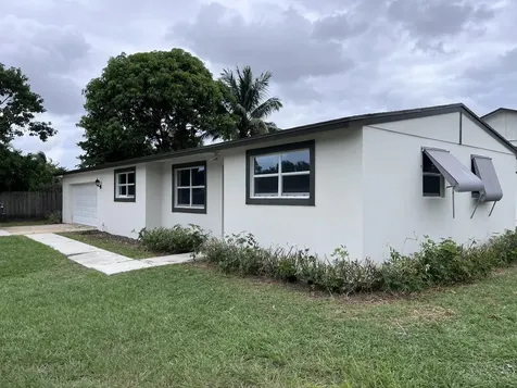 8760 Lyndall Lane West Palm Beach FL 33403