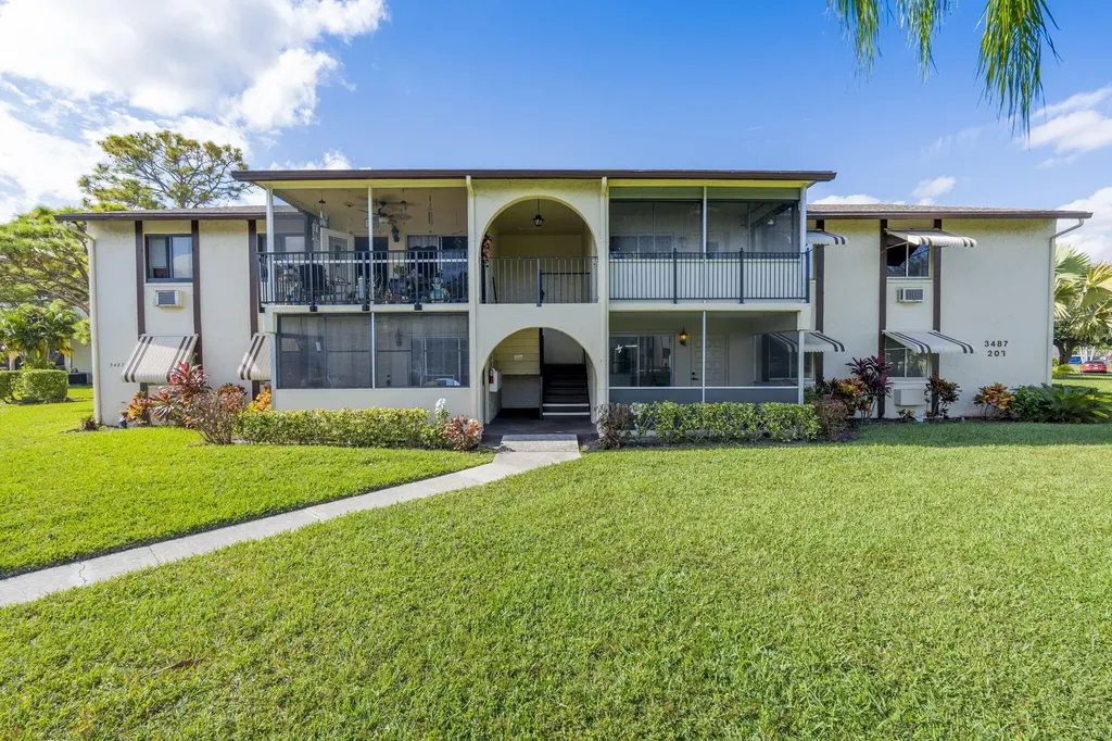 3487 La Palmas Court Greenacres FL 33463