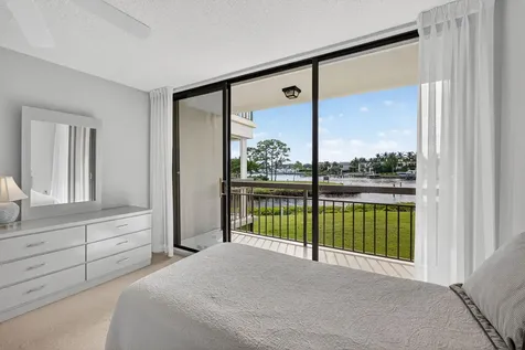 2201 Marina Isle Way Jupiter FL 33477