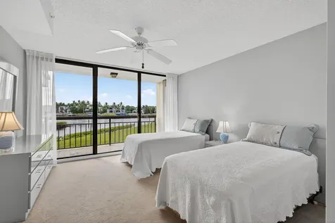 2201 Marina Isle Way Jupiter FL 33477