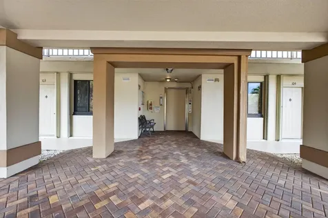 2201 Marina Isle Way Jupiter FL 33477