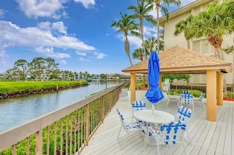 2201 Marina Isle Way Jupiter FL 33477