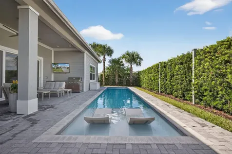 9935 Timber Creek Way Palm Beach Gardens FL 33412