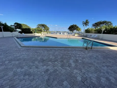 5600 N Flagler Drive West Palm Beach FL 33407