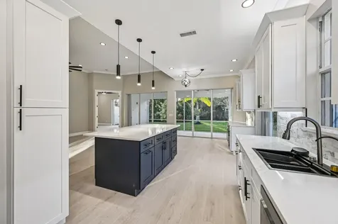 8774 Se Retreat Drive Hobe Sound FL 33455