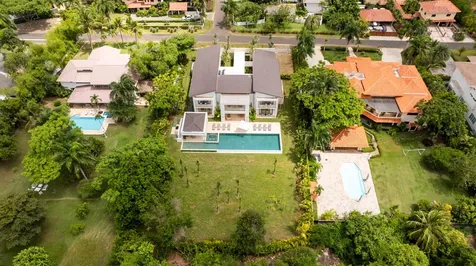 41 Barranca Casa de Campo DR 22000