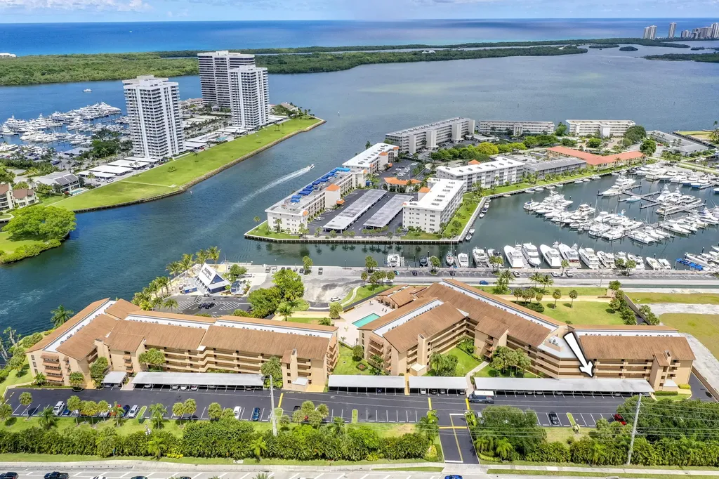 1030 Us Highway 1 North Palm Beach FL 33408
