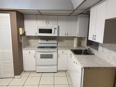 26 Abbey Lane Delray Beach FL 33446