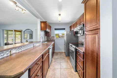 510 High Point Drive Delray Beach FL 33445