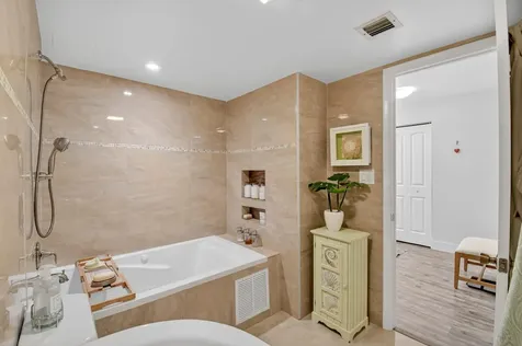 2816 N 46th Avenue Hollywood FL 33021