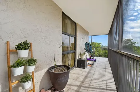 2816 N 46th Avenue Hollywood FL 33021